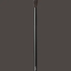 NARS #10 Radiant Creamy Concealar Brush Hot
