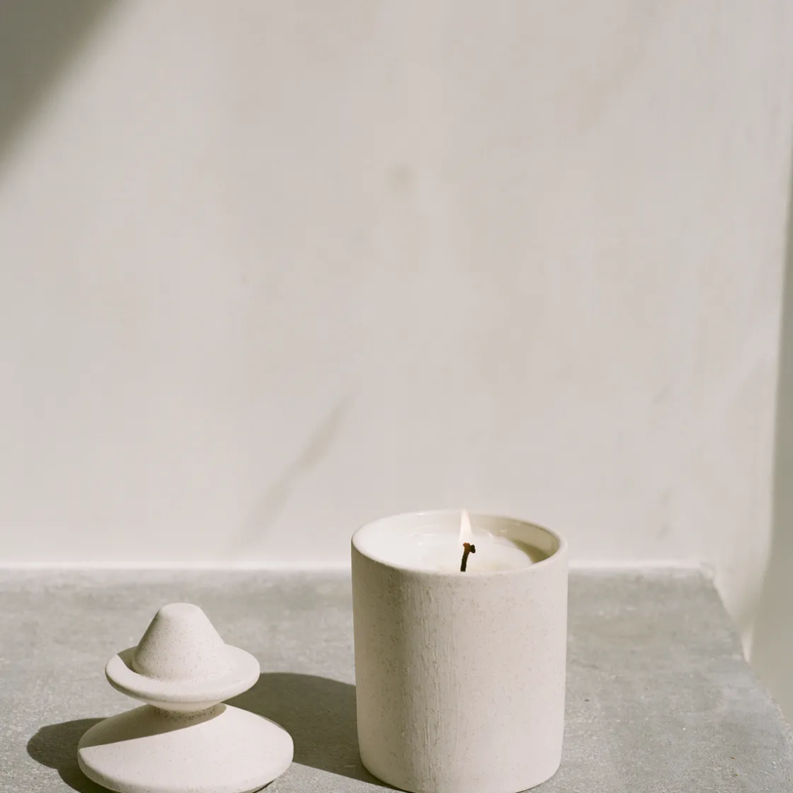 Olfactif Leo Amber Scented Candle 240gr New