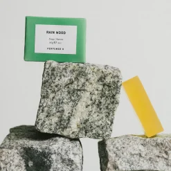 Perfumer H Rain Wood Soap 85gr Hot