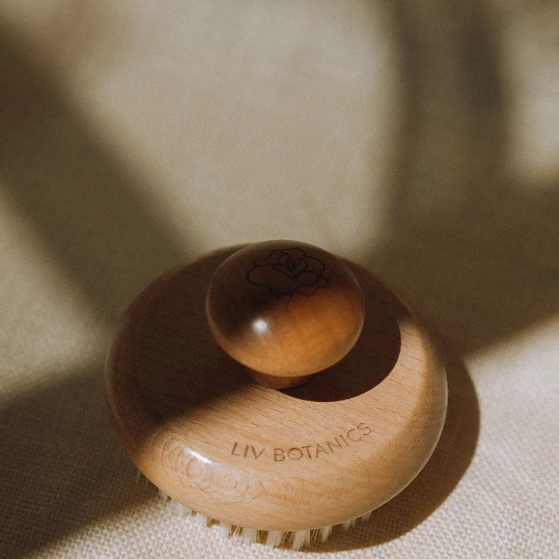 LIV Botanics The Body Brush Best