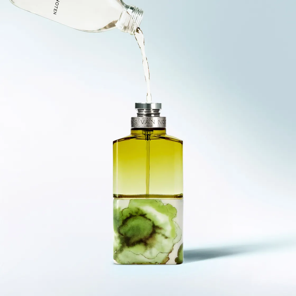 Dries Van Noten Vanille Camouflage Eau de Parfum Refill 200ml Best